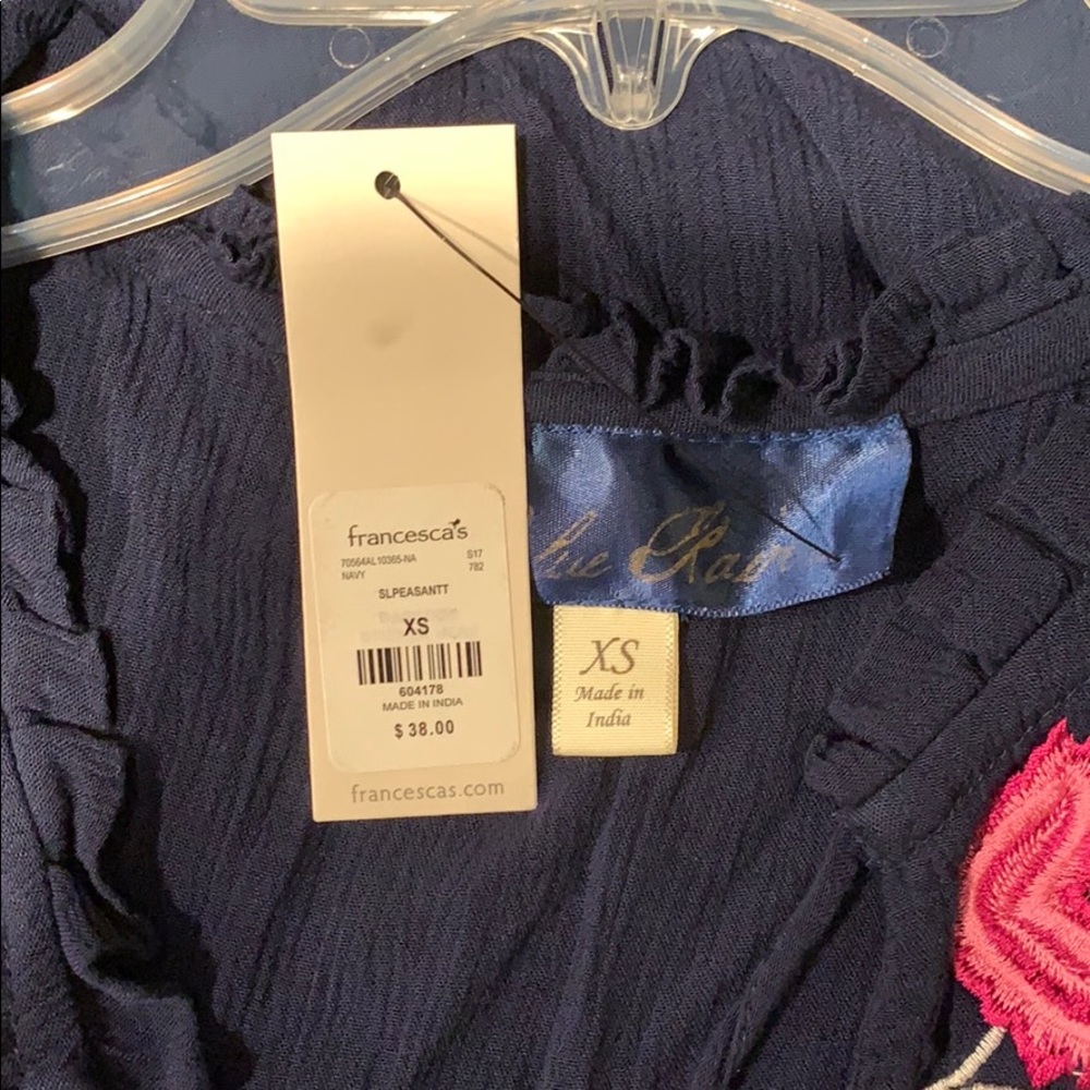 blouse - Picture 3 of 3